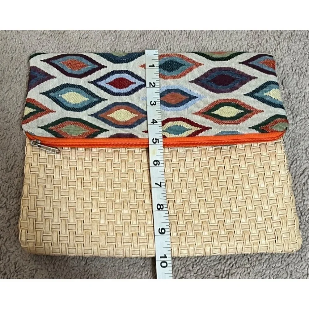 Takis Adamopoulos beautiful clutch